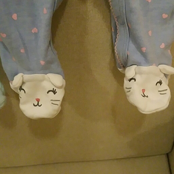 Bundle of 2 footie pajamas 3 mos - Picture 4 of 4